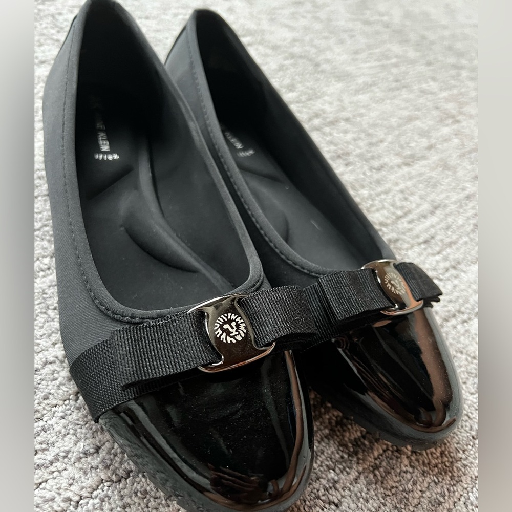 Black - size 11 - Anne Klein Unice Flat